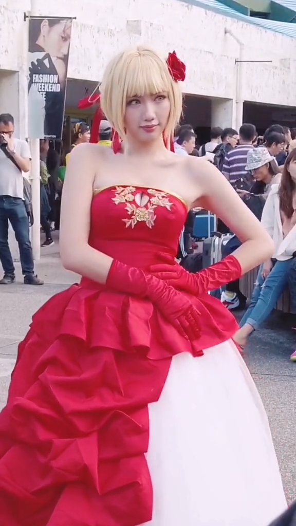 きれいなワンピース  ハロウィンのコスプレ 王女のように美しい 2