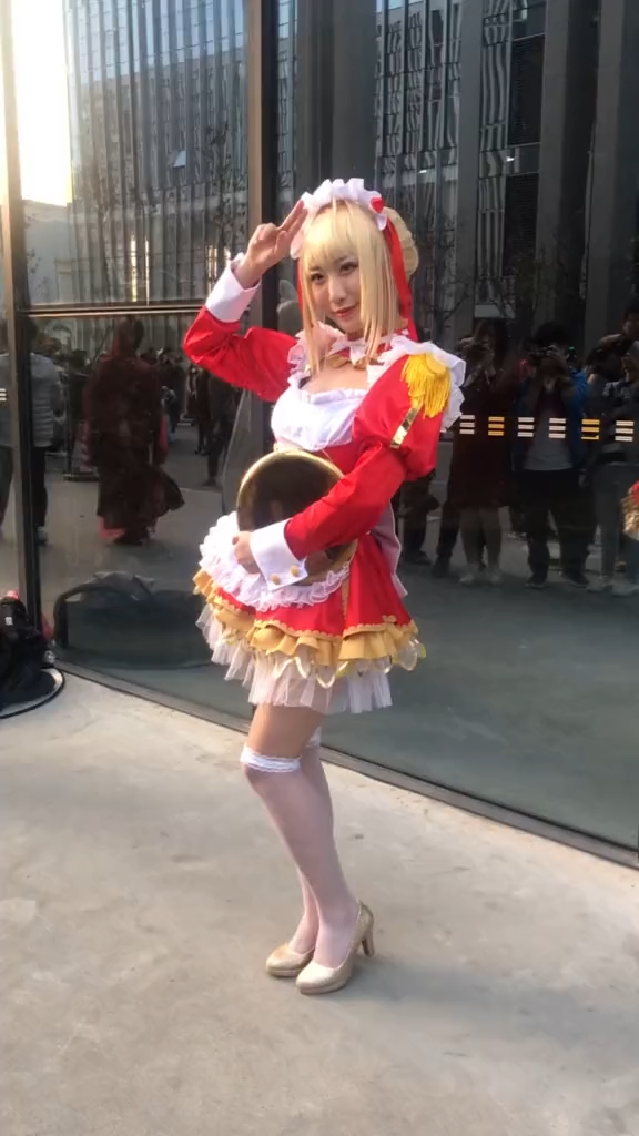 コスプレ衣装 赤いメイド服 セット ヘアバンド ワンピース エプロン ハイヒール ハイソックス ネックリング 0