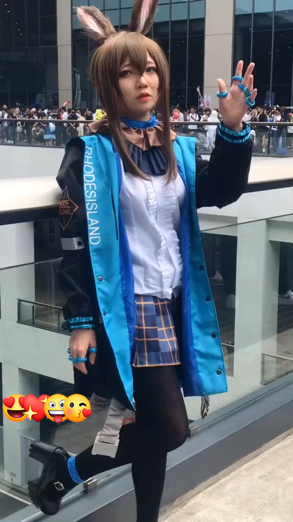 コスプレ衣装 青いワンピース バニーヘッドバンド ワンピース 手袋 ハイソックス 1