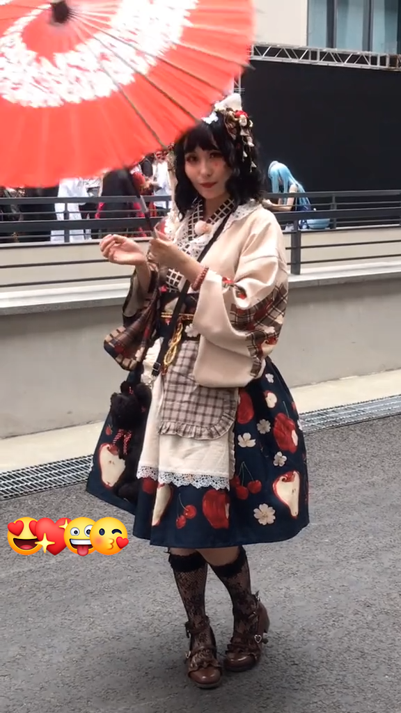 ロリータ コスプレ衣装 かわいい日本式のロリータ服 イストッキング ヘアバンド 1
