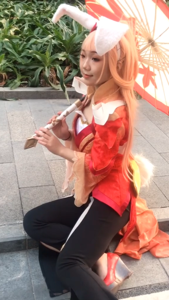 コスプレ衣装 青いワンピース バニーヘッドバンド ワンピース 手袋 ハイソックス 0