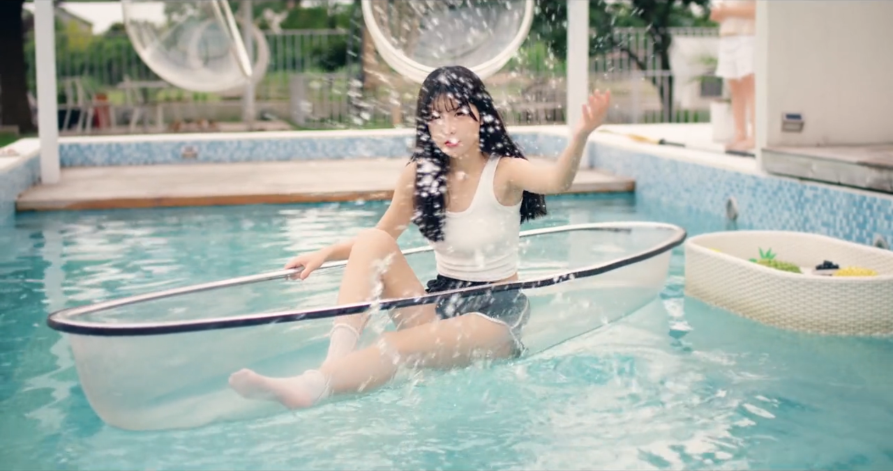 水着 コスプレ衣装 体操 練習着 普段着 白い上着 黒いショーツ 水着 セット 13