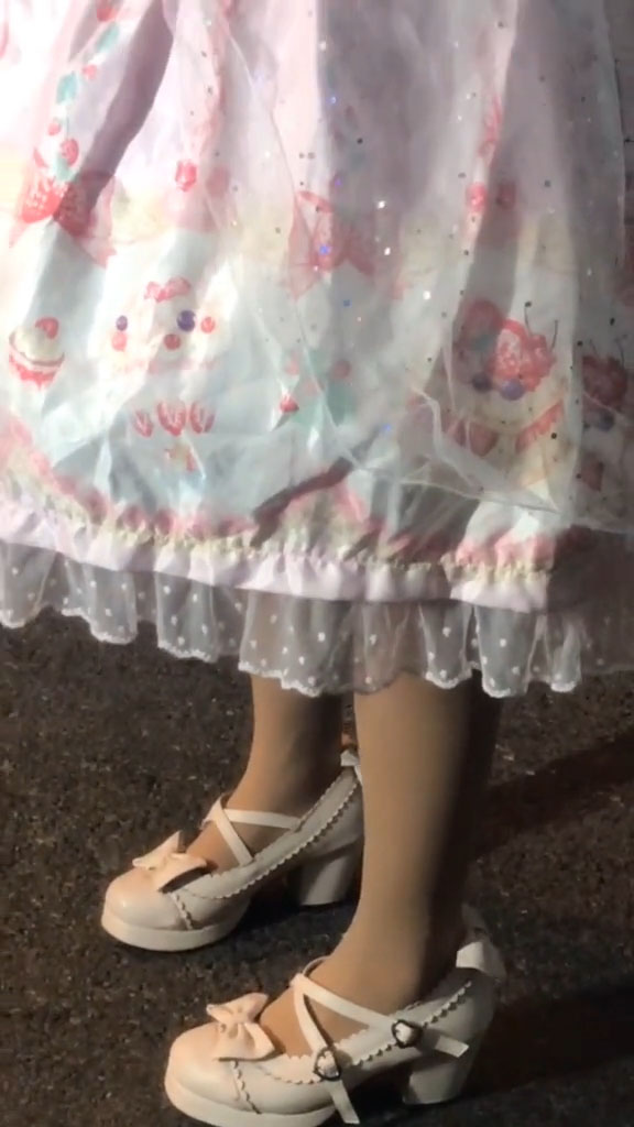 ロリータ服 コスプレ衣装 薄紫色 白 ワンピース 帽子 ハイソックス 髪飾り マント 5