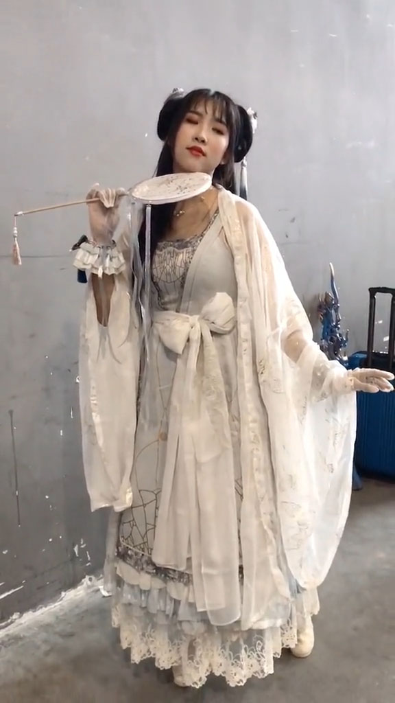 宮廷女官像　中国 i8TOYS I8-C006 1/6 中国明王朝 宮廷女性 “妙” 女性ヘッド