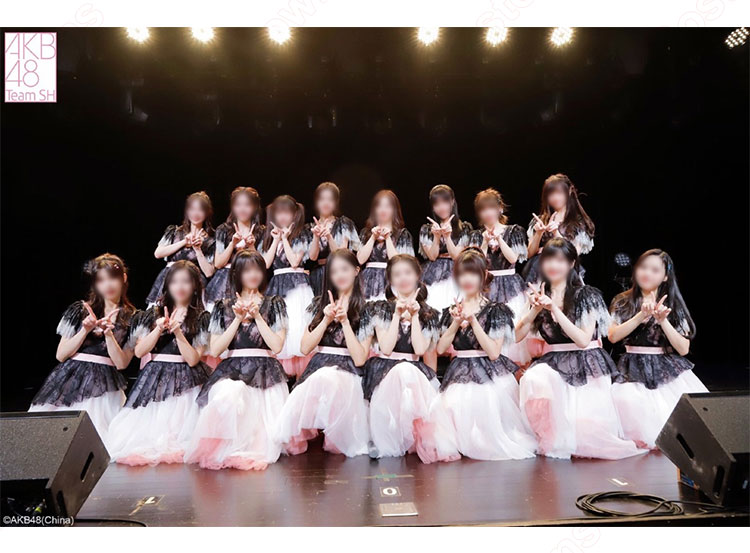 AKB48 Team SH 1ST Stage 「サムネイル」2期生公演 演出服