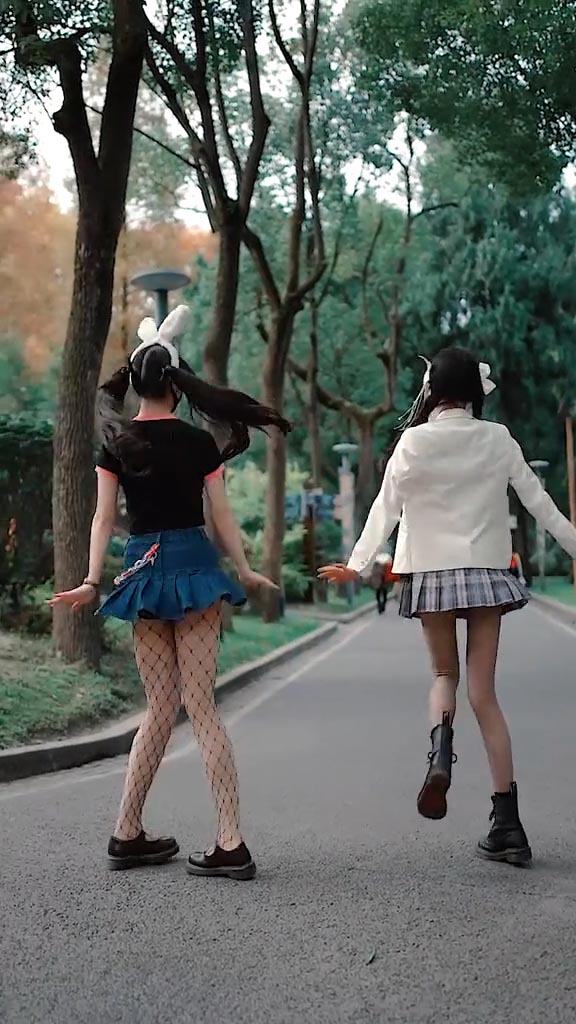 【コスプレ】私たちの友情の強さは?-33