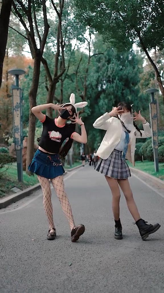 【コスプレ】私たちの友情の強さは?-30