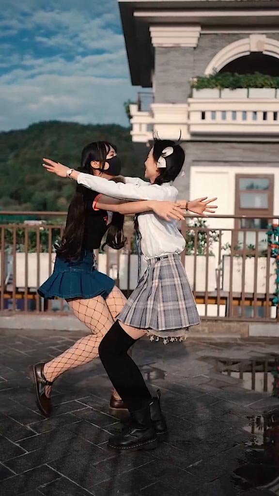 【コスプレ】私たちの友情の強さは?-19