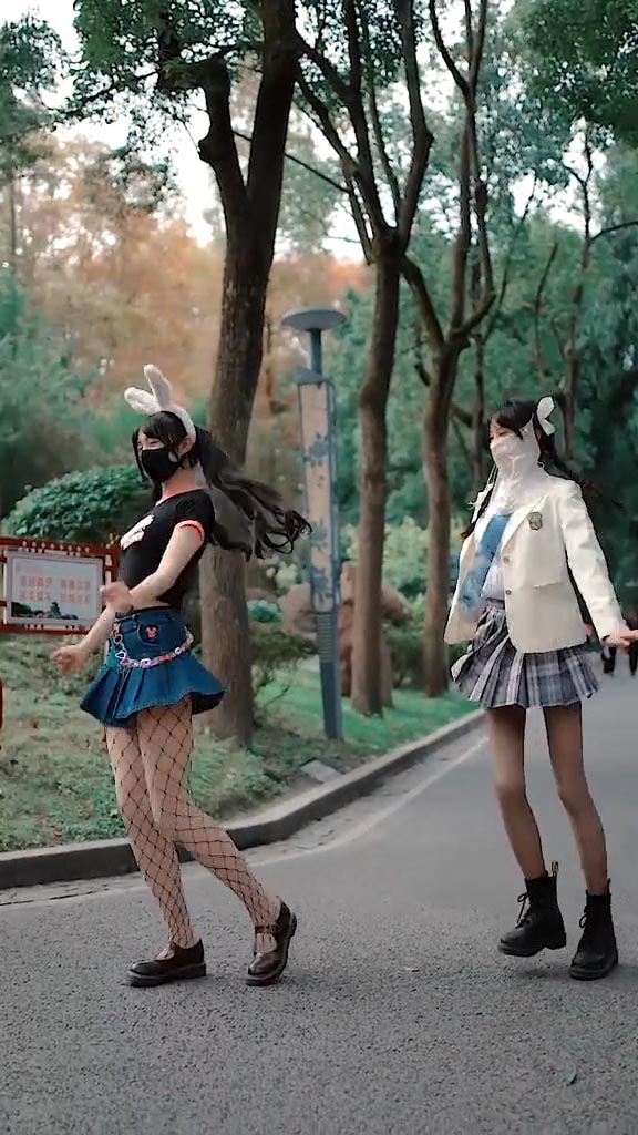 【コスプレ】私たちの友情の強さは?-34