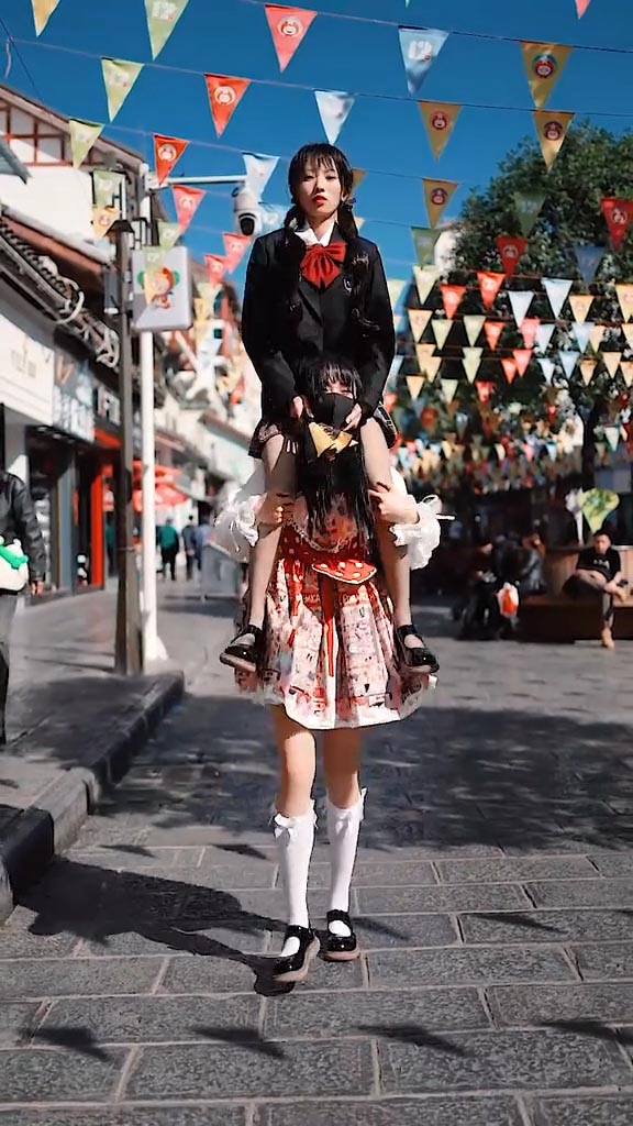 【コスプレ】私たちの友情の強さは?-8