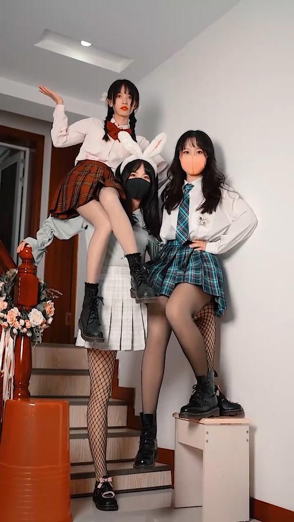 【コスプレ】私たちの友情の強さは?-28