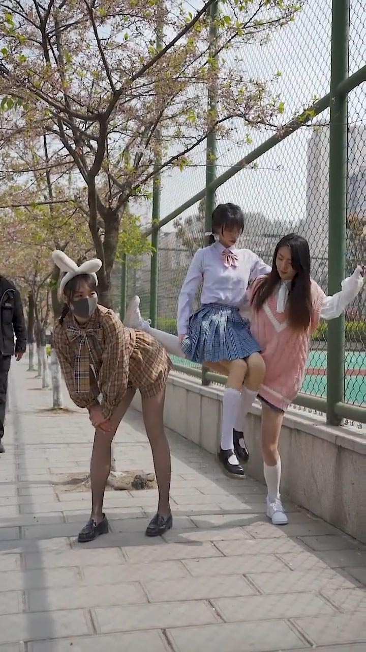 【コスプレ】私たちの友情の強さは?-11