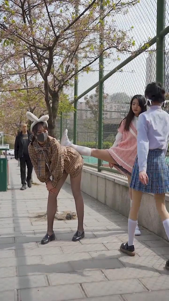 【コスプレ】私たちの友情の強さは?-8