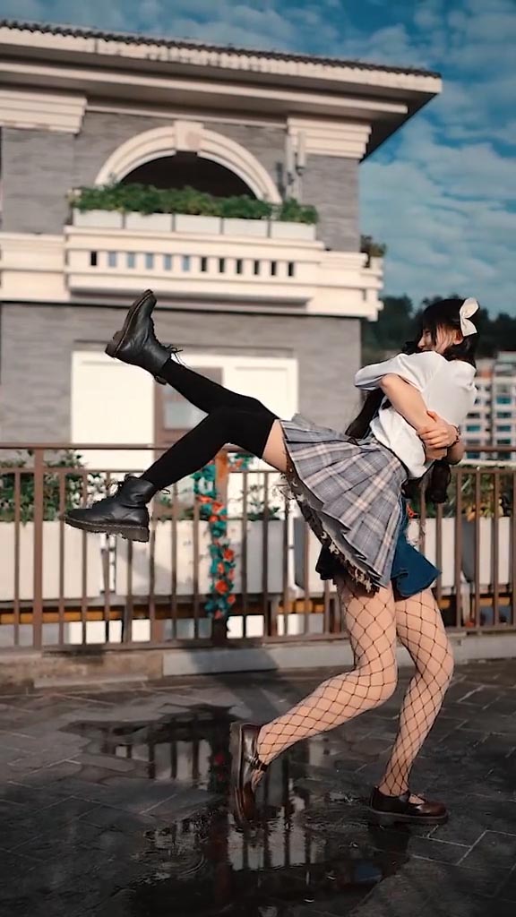 【コスプレ】私たちの友情の強さは?-22