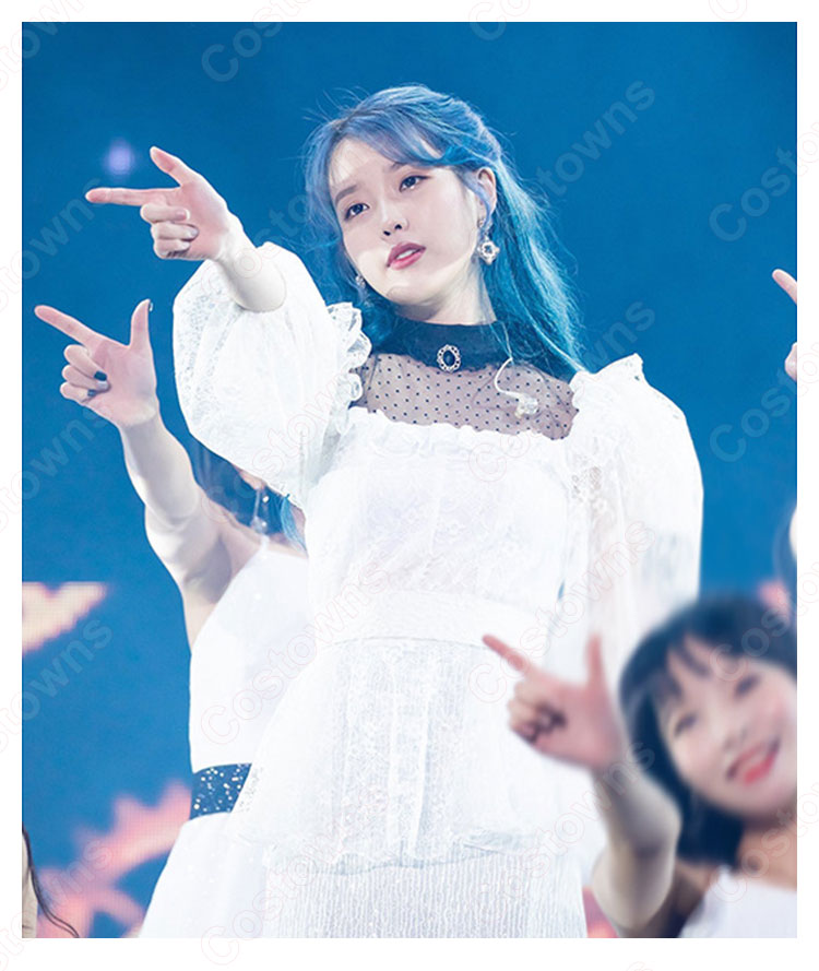 IU(アイユー)の透明感あふれる韓国風 白 レース フリル トップス 私服-1