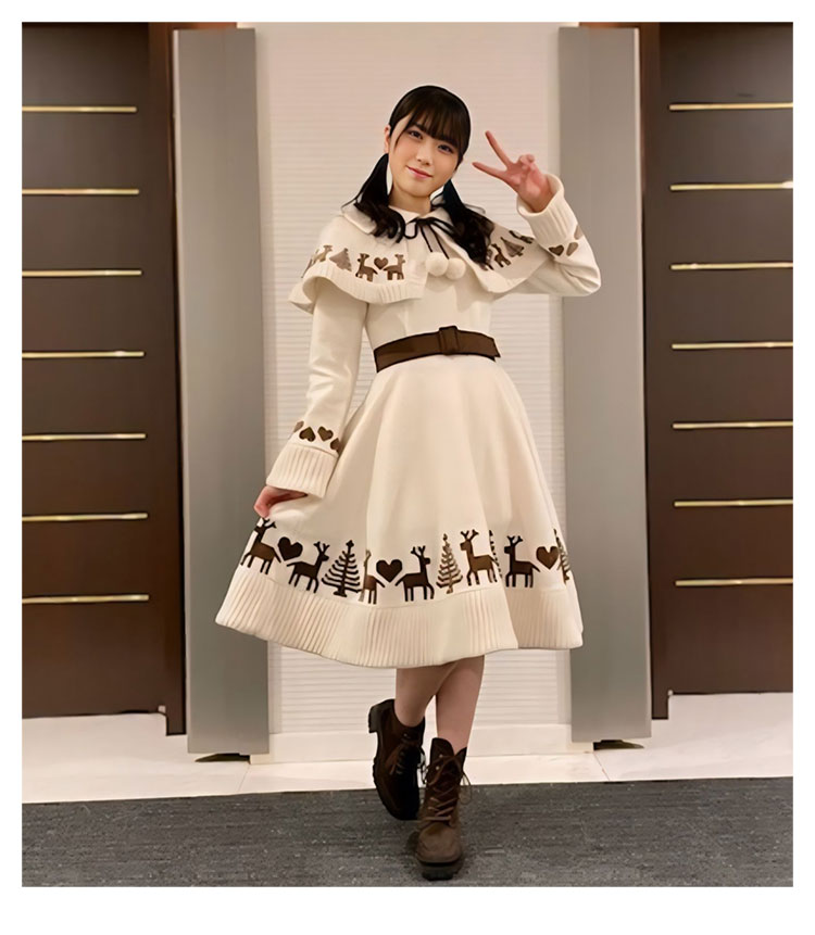 韓国ブランド通販サイト 日向坂46 トナカイ柄白 コスプレ衣装 アザトカワイイ歌唱衣装 コスプレ衣装