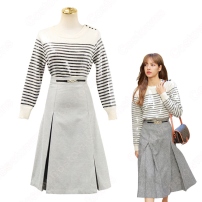 BLACKPINK（ブラックピンク） リサ(LISA) 風 セーター（長袖 / ボーダー柄） ハーフスカート（グレー）(202×202)