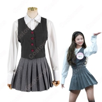 Jennie Kim(キム・ジェニ) 学園風 演出服『BLACKPINK』Knowing Bros ステージ衣装 韓国 アイドル 衣装 制服 ベスト シャツ スカート セット セクシーな 社交ダンス 団体服(202×202)