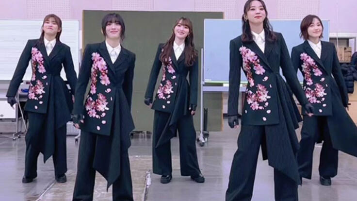 櫻坂46 YOASOBI アイドル ダンス服 コスプレ衣装 紅白歌合戦 櫻坂46 YOASOBI アイドル ダンス服 コスプレ衣装 紅白歌合戦